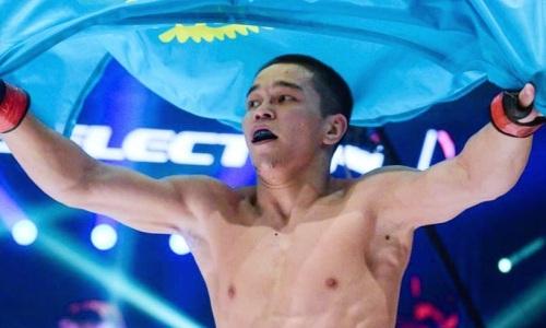 Казахстанец эмоционально отреагировал на награду лучшего бойца популярного зарубежного промоушна