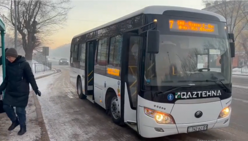 На каких маршрутах появятся новые автобусы рассказал аким Караганды