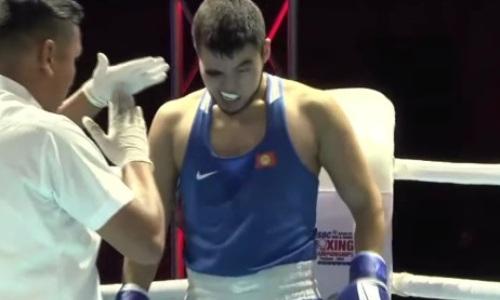 Видео полного боя, или Как казахстанец пустил кровь сопернику на ЧА-2023 до 22 лет по боксу