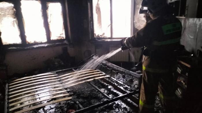 Пожарные Усть-Каменогорска эвакуировали 15 человек из горящего дома
                23 января 2023, 10:40