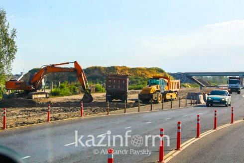 Продолжается строительство четырехполосных автодорог Караганда — Алматы и Жезказган — Караганда