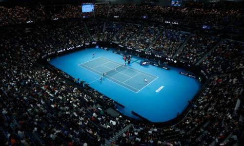 Скандал разгорелся на Australian Open-2023 с участием Рыбакиной. Видео