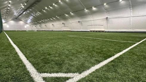 В Караганде открылся новый спорткомплекс для любителей футбола