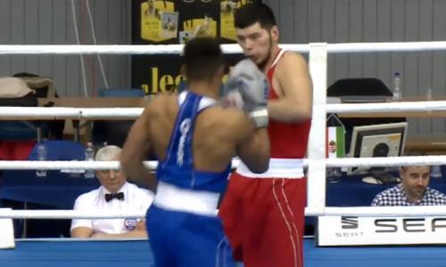 Тяжелым нокаутом завершился бой олимпийского чемпиона по боксу из Казахстана. Видео