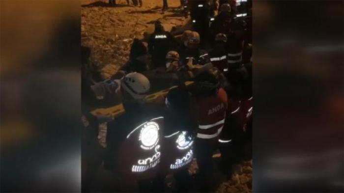 260 часов спустя: из-под завалов в Хатае спасли ребенка
                17 февраля 2023, 05:00