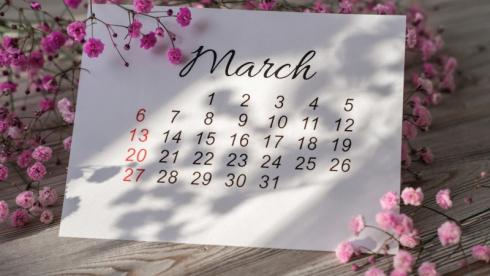 Сколько праздников и выходных дней ждет казахстанцев в марте