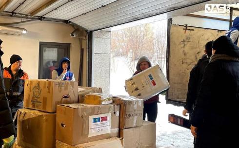 Карагандинские волонтеры отправили 2 тонны гуманитарной помощи в Турцию