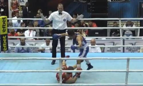 Желавший выступать за Казахстан узбекистанский боксер досрочно завершил бой после нокдауна. Видео