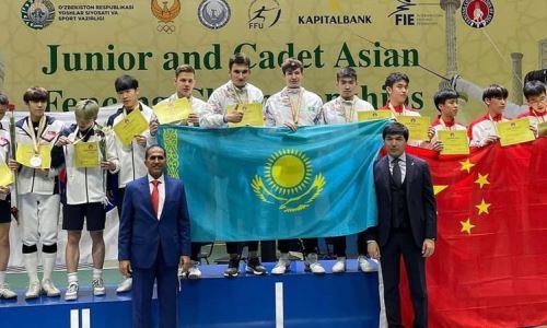 Казахстанские фехтовальщики стали чемпионами Азии среди юниоров