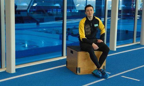 Казахстанский спортсмен остановился в шаге от медали на чемпионате мира по шорт-треку