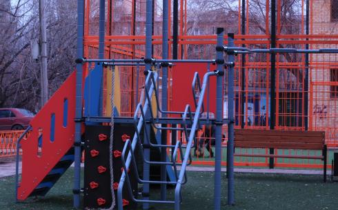 В каких дворах Караганды в этом году установят детские площадки