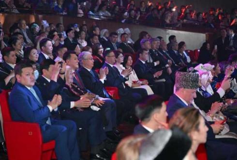 Президент РК посетил концерт, посвященный творчеству композитора Шамши Калдаякова