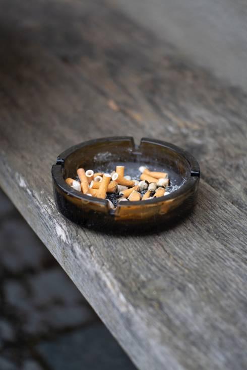 Ученые: отказ от курения снижает риск развития деменции