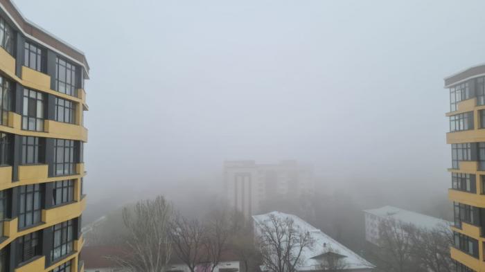 Улицы Алматы заволокло густым туманом
                31 марта 2023, 10:57