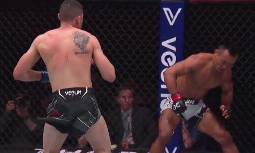 Видео брутального нокаута казаха из UFC