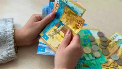 Сколько казахстанцев получат соцвыплаты в этом году