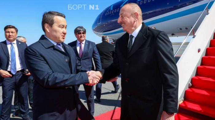 Ильхам Алиев прибыл в Астану
                10 апреля 2023, 14:11