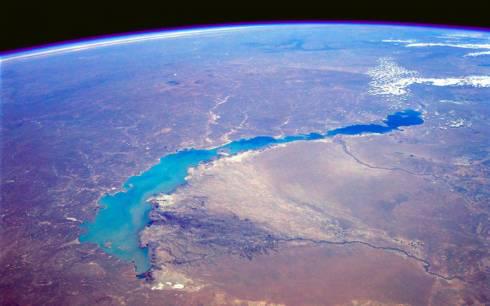 Красавец-Балхаш: уникальное казахстанское озеро засняли из космоса