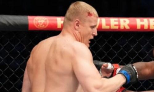 Российский боец вошел в историю UFC после очередного нокаута