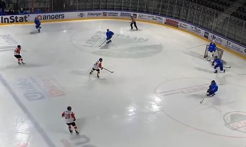 Казахстан разгромил Японию на юношеском чемпионате мира по хоккею