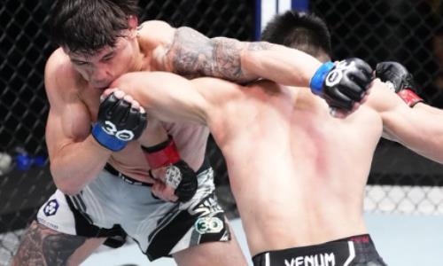 Главный бой турнира UFC с участием уроженки Казахстана закончился убойным нокаутом. Видео