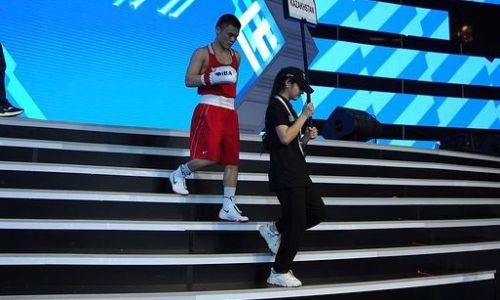 «Я рыдал». Казахстанский боксер поделился эмоциями после спорного поражения на ЧМ-2023