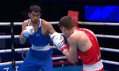 Капитан сборной Казахстана в бою с нокдауном вышел в четвертьфинал чемпионата мира по боксу