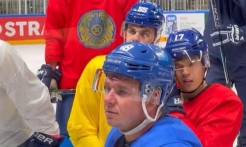 Казахстанские хоккеисты провели первую тренировку в Латвии перед стартом ЧМ-2023. Видео