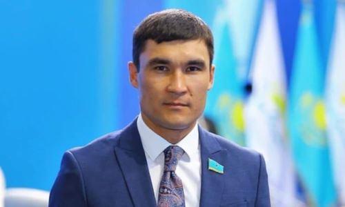 Серик Сапиев отреагировал на первое «золото» Казахстана на ЧМ-2023 по боксу
