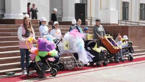 Карагандинцев приглашают принять участие в параде детских колясок