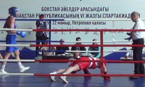 Чемпионка мира по боксу из Казахстана сенсационно проиграла и осталась без «золота». Видео