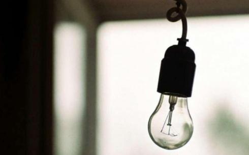 В некоторых поселках Карагандинской области жители страдают от отключений электричества из-за споров компаний