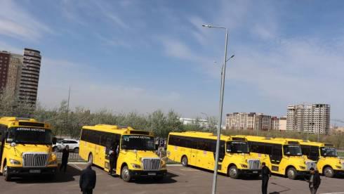 Ещё восемь новых автобусов получили сельские школы Карагандинской области