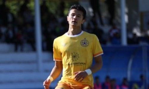 Казахстанский футболист официально покинул титулованный зарубежный клуб