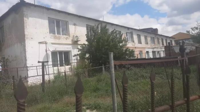На грани обрушения: сельчане пожаловались на аварийный дом в Атырауской области
                24 мая 2023, 11:10