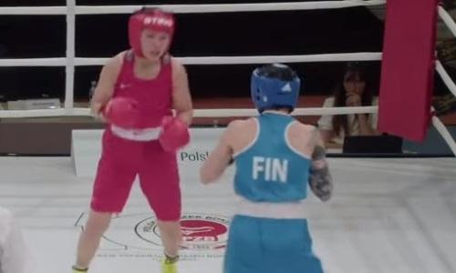 Чемпионка мира по боксу из Казахстана с победы стартовала на турнире в Польше
