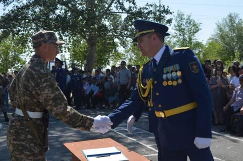 130 новобранцев приняли клятву на верность Родине в карагандинском гарнизоне