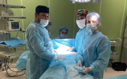 В Караганде врачи прооперировали первого ребенка в новом здании Областной детской больницы