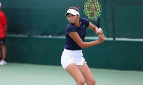 Разгромом закончился матч 18-летней казахстанской теннисистки за выход в финал турнира в Таиланде