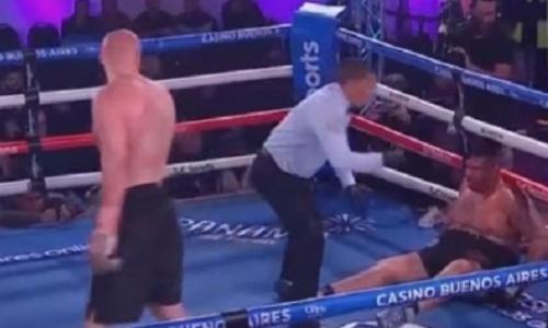 Видео полного боя непобежденного казахстанского супертяжа с нокаутом за титул WBA