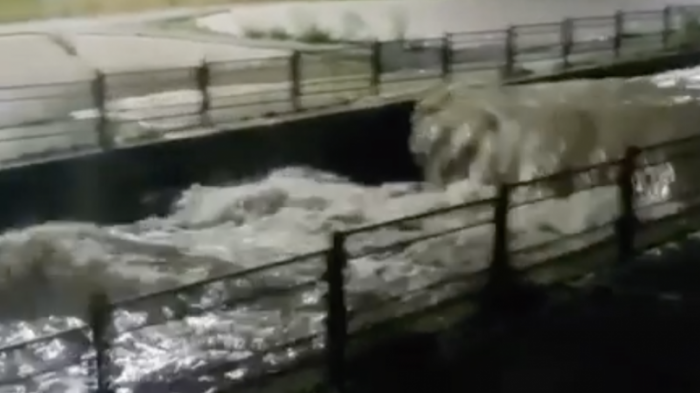 Бурный поток воды на Большой Алматинке сняли на видео: в ДЧС сделали предупреждение
                12 июня 2023, 09:47