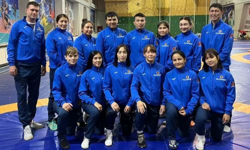 Сборная Казахстана по женской борьбе огласила состав на чемпионат Азии