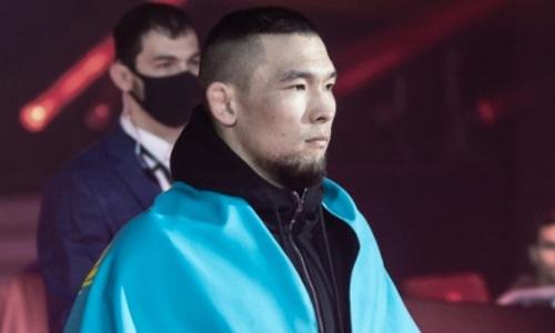 Казахский боец проиграл главный бой в лиге Хабиба
