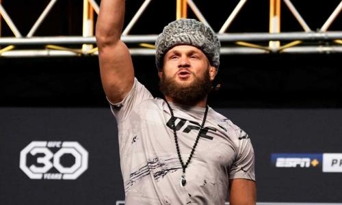 «Это дерьмово». Уроженец Казахстана из UFC сделал заявление о бое с обидчиком Дамира Исмагулова