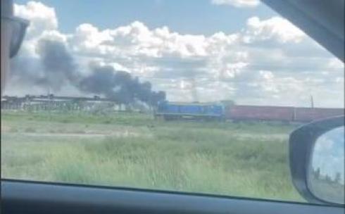 В Карагандинской области близ поселка Актас загорелся автомобиль
