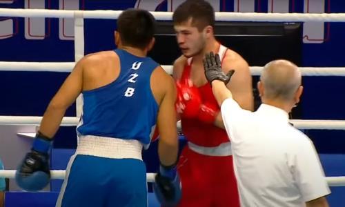 Казахстанского боксера после сенсации оставили без «золота» международного турнира