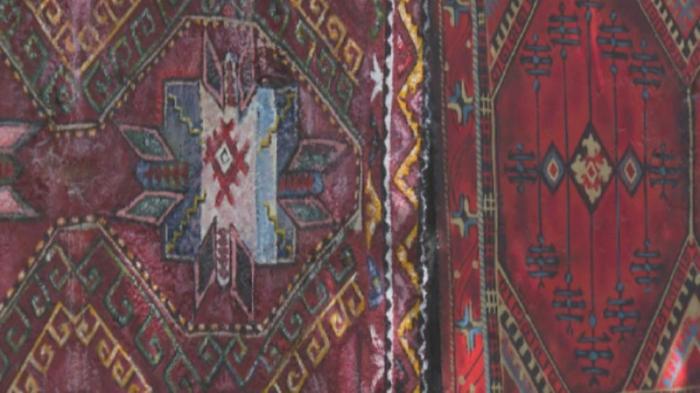 Заборы Шымкента украсили изображениями ковров
                03 июля 2023, 04:28