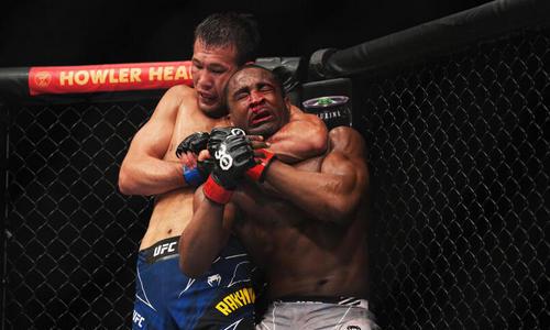«Самый зрелищный бой года». Шавкат Рахмонов вызвал восхищение UFC
