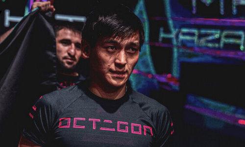 Казахстанский боец оставил свой первый след в истории UFC