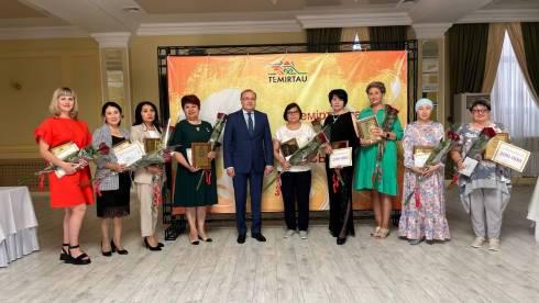 Девять женщин Темиртау удостоились премии «Өрлеу»